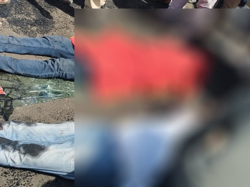   काही ठिकाणी रस्त्याचे काम सुरू आहे, त्यामुळे काही ठिकाणी वाहतूक एकाच रस्त्यावर वळविण्यात आली होती, त्यामुळेच ही दोन्ही वाहने एकाच रस्त्यावर आल्याने यांचा अपघात समोरासमोर झाल्याची प्राथमिक माहिती आहे.
