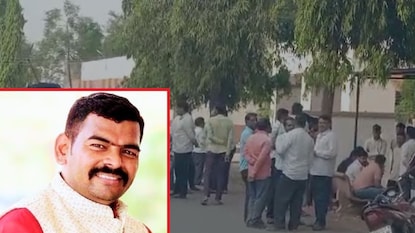 प्रकाश कापडे यांची आत्महत्या प्रकाश कापडे यांची आत्महत्या