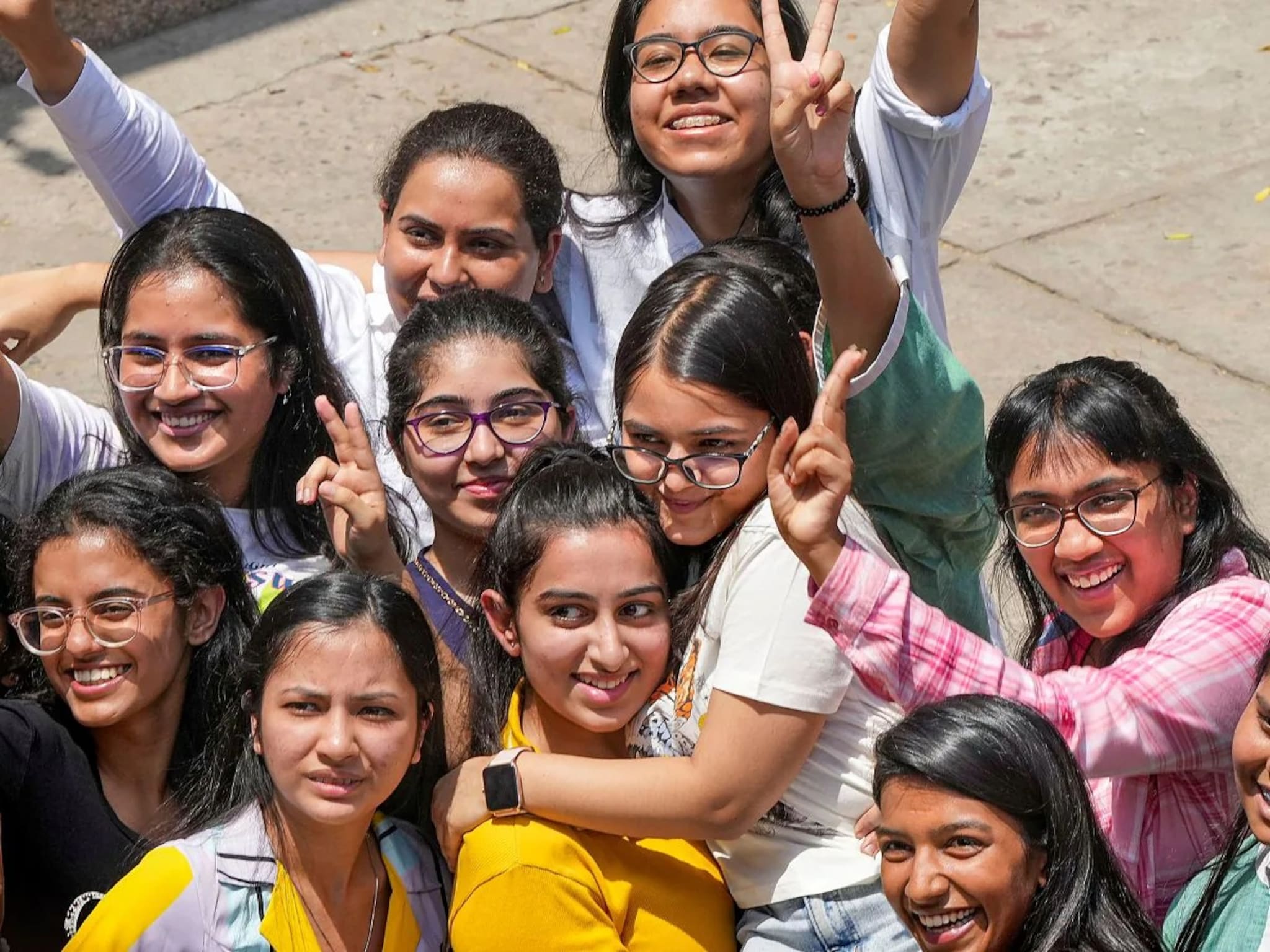 CBSE 10th Result : बारावीपाठोपाठ दहावीचा निकाल जाहीर, इथे चेक करा?