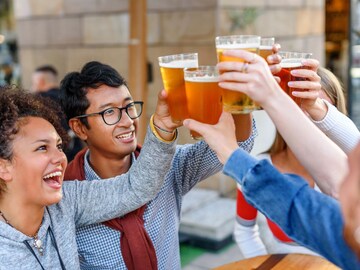chilled beer: चिल्ड बिअर चवीला का लागते चांगली? यामागे आहे वैज्ञानिक कारण