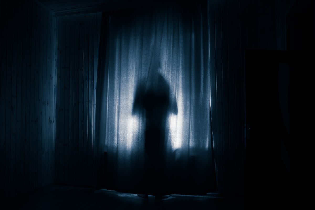 शादी के 3 साल बाद पत्नी का अफेयर; पति का काटा प्राइवेट पार्ट, एक फोन बनी वजह! शादी के 3 साल बाद पत्नी का अफेयर; पति का काटा प्राइवेट पार्ट, एक फोन बनी वजह!