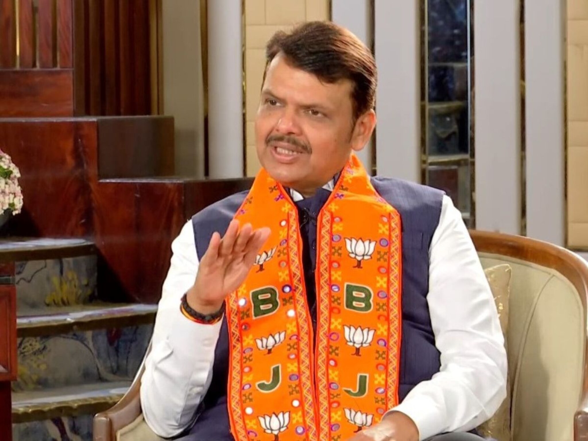 फडणवीस यांच्या वक्तव्यानंतर आणखी एका नेत्याचा राजीनामा! भाजपमध्ये खळबळ