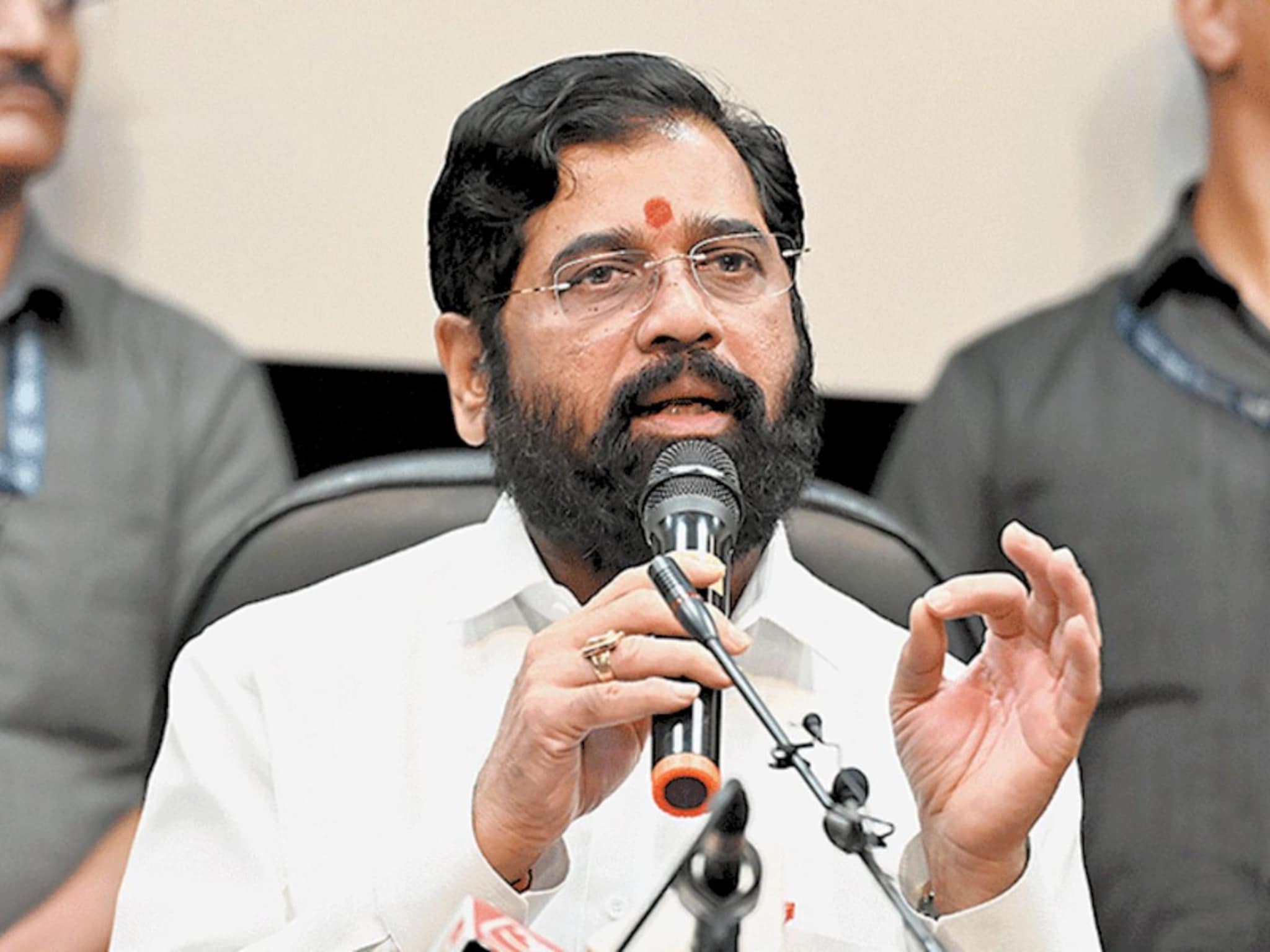 Waghnakh : 'महाराजांच्या वाघनखांना गालबोट लावणे म्हणजे..' मुख्यमंत्र्यांनी विरोधकांना सुनावलं