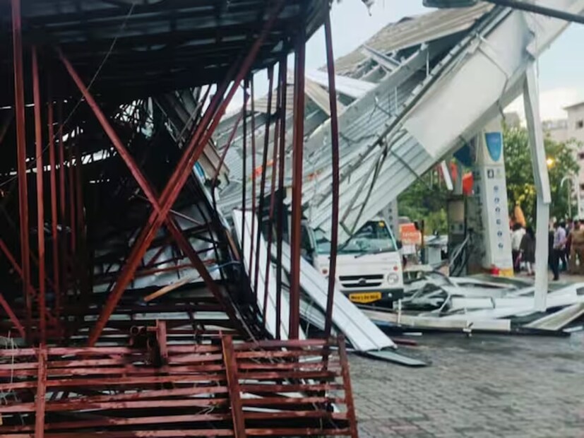 अशा बेकायदा व अनाधिकृत होर्डिंगचे स्ट्रक्चर ऑडिट करावे तसेच मृतांच्या नातेवाईकांना सरकारने योग्य ती मदत करावी अशी मागणी माजी नगरसेवक किशोर पाटील यांनी केली आहे.