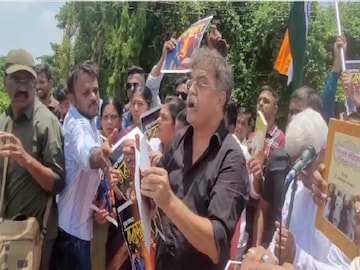 (जितेंद्र आव्हाड) (जितेंद्र आव्हाड)