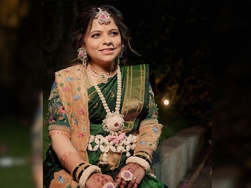 4 वर्षांआधी केलं लग्न, आई झालेल्या कार्तिकी गायकवाडचं खरं वय किती? 4 वर्षांआधी केलं लग्न, आई झालेल्या कार्तिकी गायकवाडचं खरं वय किती?