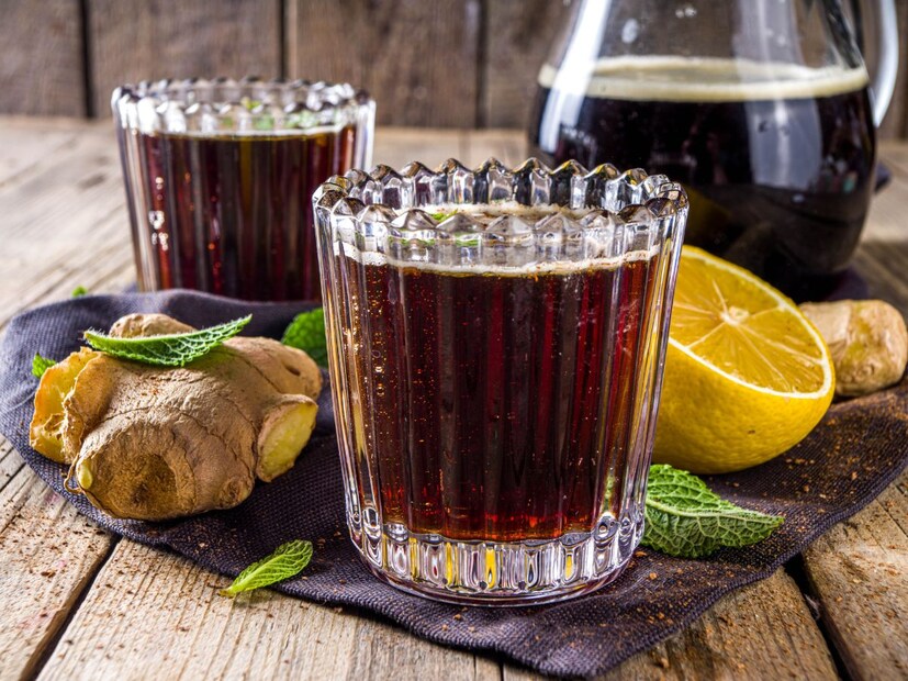 कोकममध्ये अतिसार विरोधी गुणधर्म आहेत. त्यामुळे हे खाल्ल्याने डायरियाची समस्या कमी होऊ शकते. यामध्ये अँटीफंगल आणि अँटीऑक्सिडंट गुणधर्म देखील आहेत, ज्यामुळे शरीराला अनेक प्रकारे फायदा होतो. या फळाचे सेवन केल्याने त्वचेचे आरोग्यही सुधारते. त्वचेवर चमक येते.