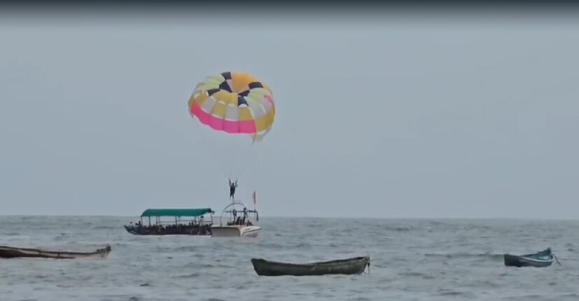 महाराष्ट्रात 11 जूनपर्यंत दाखल होण्याची शक्यता आहे. त्यामुळे राज्यात मान्सूनचं आगमन थोडं लांबण्याची शक्यता आहे.