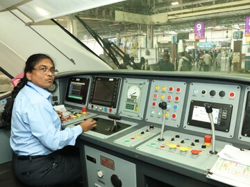 Train drivers: रेल्वे चालकांना लायसन्स असतं का? कुठे होते त्यांची टेस्ट?