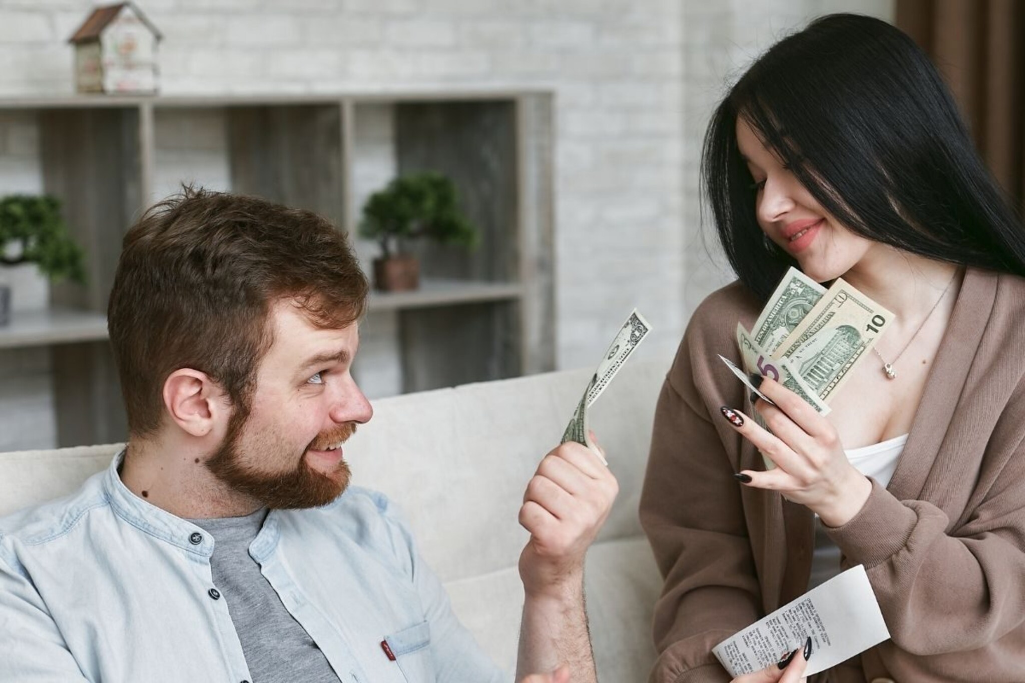 सोमवारी भाग्य उजळणार! या राशी फायद्यात राहणार, चांगली बातमी खुश करणार