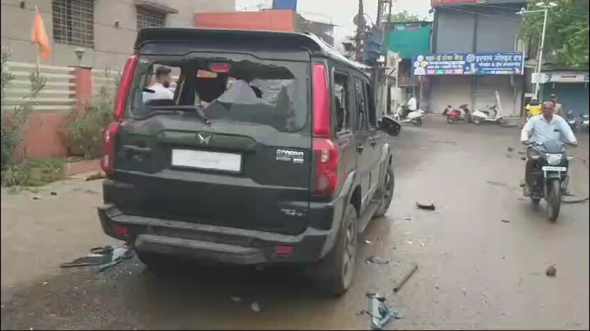 नगरच्या या जागेवरून सत्ताधारी आणि विरोधकांमध्ये आरोप-प्रत्यारोपांच्या फैरी झडल्या होत्या, त्यामुळे नगरच्या निवडणुकीबाबतची उत्सुकता शिगेला पोहोचली आहे. 