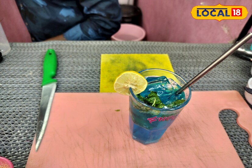 यानंतर याठिकाणी स्वतःचा स्नॉग सोडा नावाचा ब्रँड सुरू केला. जवळपास दोन महिन्यांपासून मी हा व्यवसाय करत आहे. यामध्ये लिंबू, जलजिरा, पुदिना, कोकम, ब्लूबेरी, स्ट्रॉबेरी, संत्री, सफरचंद, जिरा मसाला त्याचप्रमाणे मॉकटेल आणि फ्रेपे, सरबत असे एकूण 40 प्रकारचे सोडा पेय तयार केले जातात. यामधून चांगली कमाईसुद्धा होत आहे, अशी माहिती स्नॉग सोडा विक्रेते मोहित टेके या तरुणाने दिली.