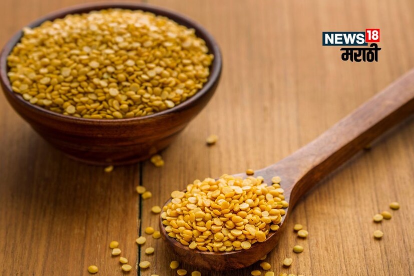 तूरडाळ ही जवळपास सर्वच जणांना आवडते. काही लोकांना ही डाळ इतकी आवडते की ते दररोज खाऊ शकतात. ही डाळ अनेक पोषकतत्त्वांनी समृद्ध असते. अनेक जण या डाळीला पिवळी डाळ असेही म्हणतात. चला तर, तूरडाळ खाण्याचे आरोग्यासाठी कोणते फायदे आहेत ते जाणून घेऊ.