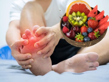 युरिक अ‍ॅसिडवर नियंत्रण ठेवायचंय? मग 'हे' फळ खाणं टाळा, टळेल त्रास..