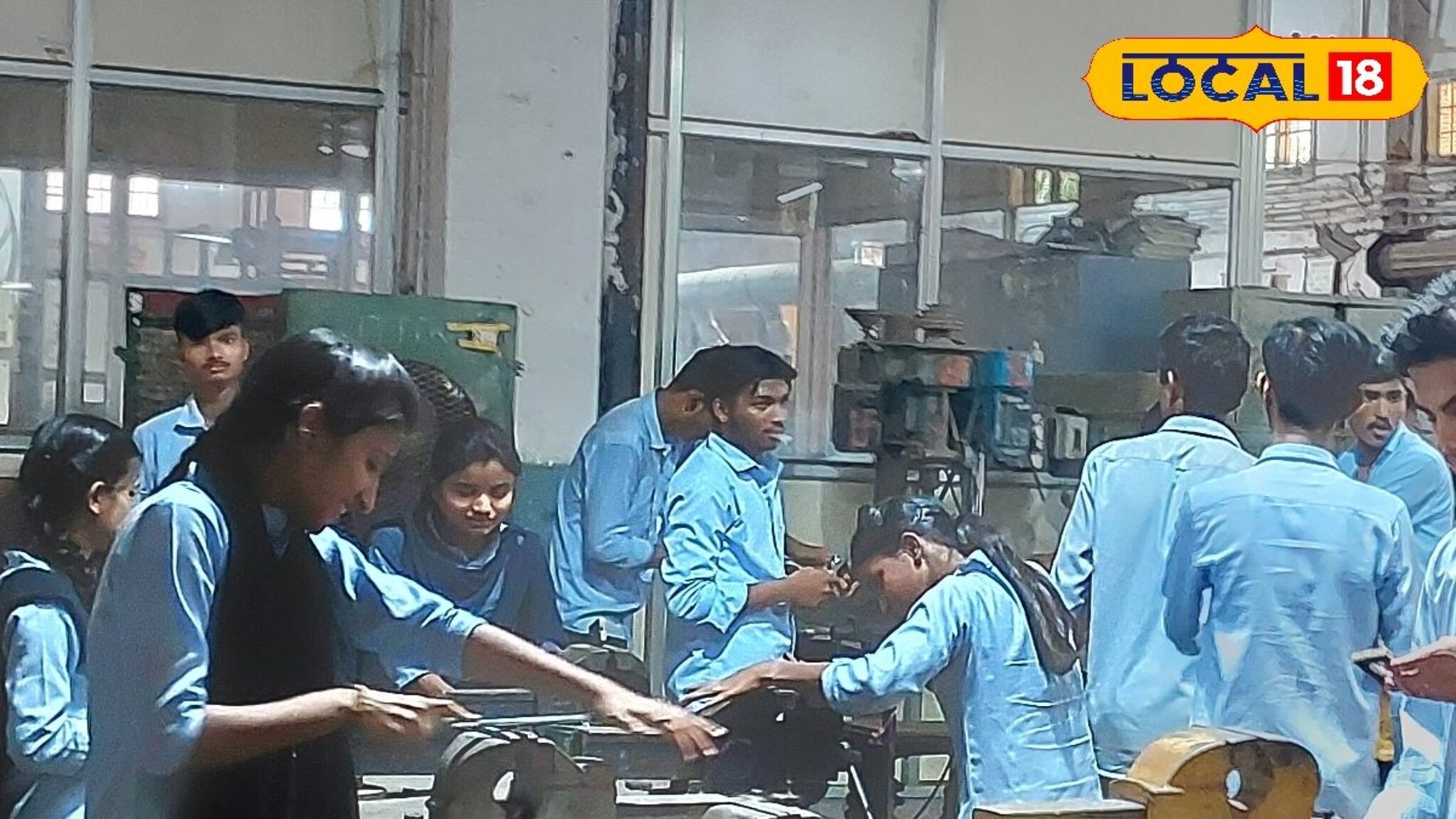 नोकरी अन् व्यवसायाची दुहेरी संधी, दहावीनंतर घ्या ITI ला प्रवेश, पाहा संपूर्ण प्रक्रिया