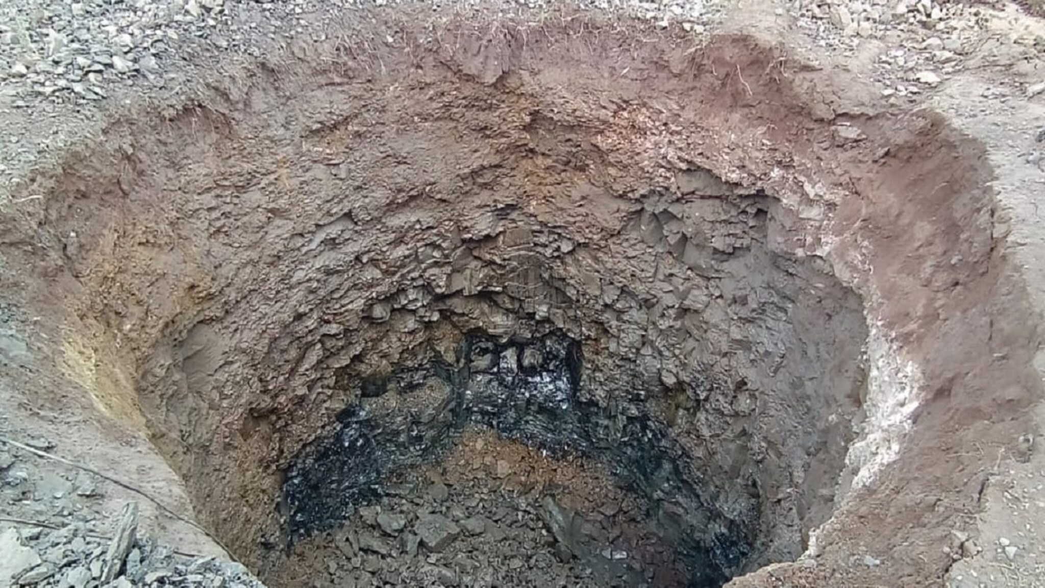 विहीर खोदण्यासाठी लावल्या जिलेटीनच्या कांड्या, स्फोटात तिघांचा मृत्यू