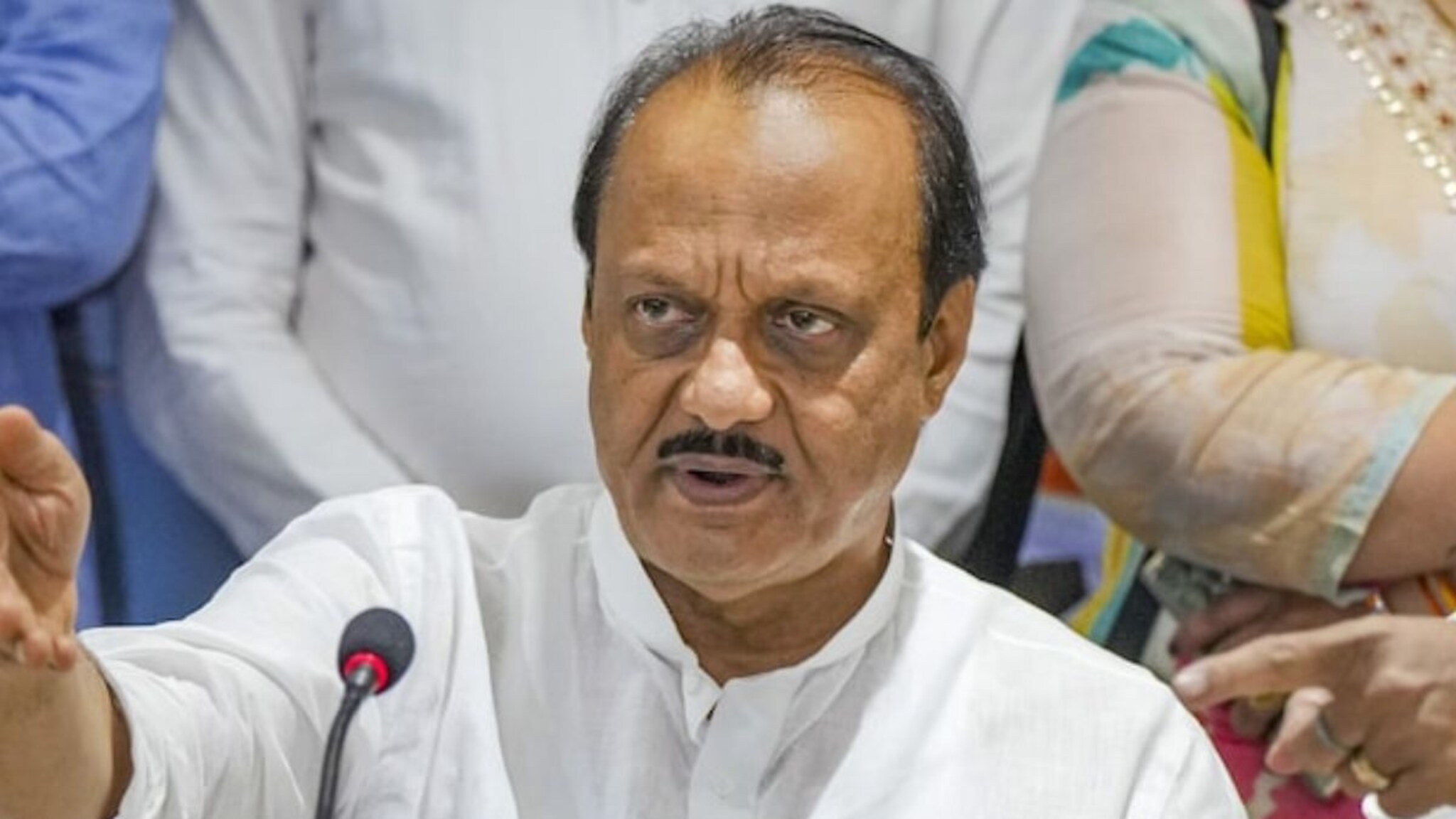 Maharashtra Politics: भाजपच्या टार्गेटवर दादांचं 'दैवत', अमित शाहांच्या घणाघाती टीकेवर अजित पवार असं का म्हणाले?