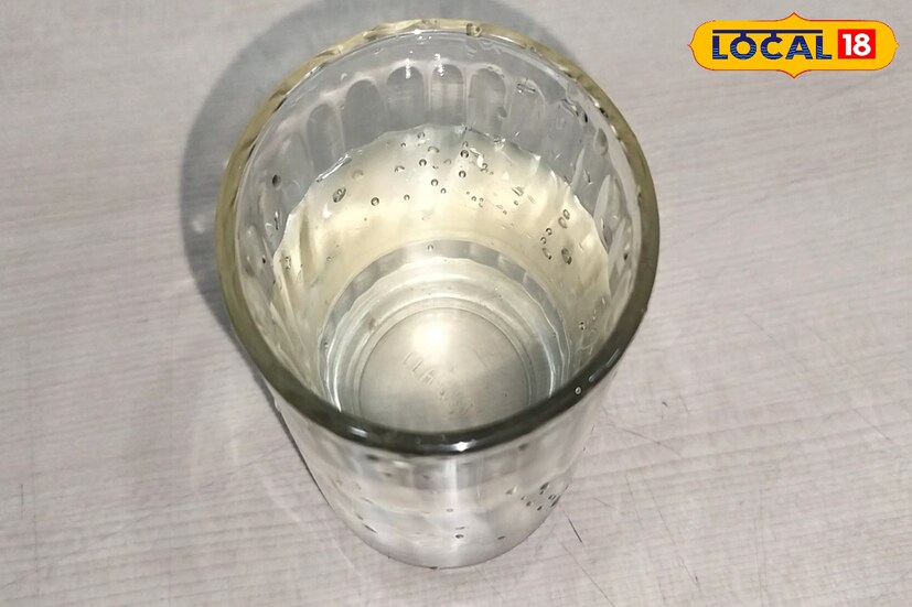 स्त्री रोगावर उपयोगी : औदुंबराचे जल हे विशेष करून स्त्रीरोगावर उपयोगी ठरू शकते. स्त्रीबीज तयार होत नसल्यास हे पाणी पिल्याने स्त्रीबीज तयार होण्यास मदत होते. तसेच स्त्रियांच्या मासिक पाळीच्या दिवसांतील काही तक्रारी देखील या पाण्याच्या सेवनाने कमी होतात.