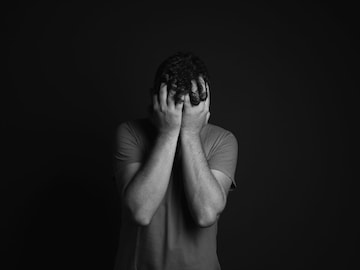 तरुणाला 5 लाखांचा चुना (प्रतिकात्मक फोटो) तरुणाला 5 लाखांचा चुना (प्रतिकात्मक फोटो)