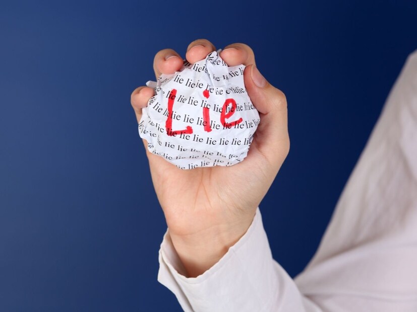 सायन्स डेलीच्या वेबसाइटवर प्रकाशित झालेल्या अहवालानुसार, जेव्हा एखादी व्यक्ती खोटे बोलते तेव्हा तिच्यात पिनोकियो इफेक्ट दिसून येतो.