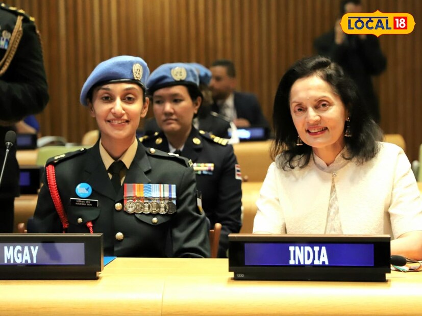 मेजर राधिका सेन या मूळ हिमाचल प्रदेशातील मंडी जिल्ह्यातील सुंदरनगर तालुक्यातील भडोह वार्डातील रहिवासी आहेत. बायोटेक्नोलॉजी इंजीनिअरींगच्या शिक्षणानंतर आयआयटी मुंबई येथून मास्टर्सचे शिक्षण घेतले. त्या 8 वर्षांपूर्वी भारतीय सैन्यदलात भरती झाल्या होत्या. संयुक्त राष्ट्रसंघाच्या या अत्यंत मानाच्या पुरस्काराने सन्मानित होणाऱ्या मेजर राधिका सेन या दुसऱ्या भारतीय सैनिक आहेत. याआधी मेजर सुमन गवानी यांना 2019 मध्ये युनायटेड नेशन्स मिलिटरी जेंडर अ‍ॅडव्होकेट पुरस्काराने सन्मानित करण्यात आले होते. 