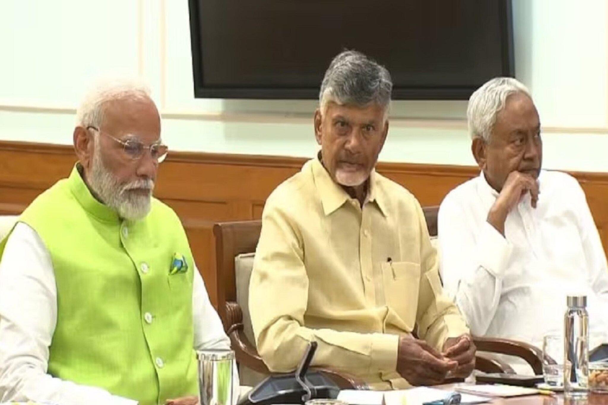 लोकसभा अध्यक्षपदावरून नवा ट्विस्ट? NDA च्या किंगमेकरमध्येच मतभेद!