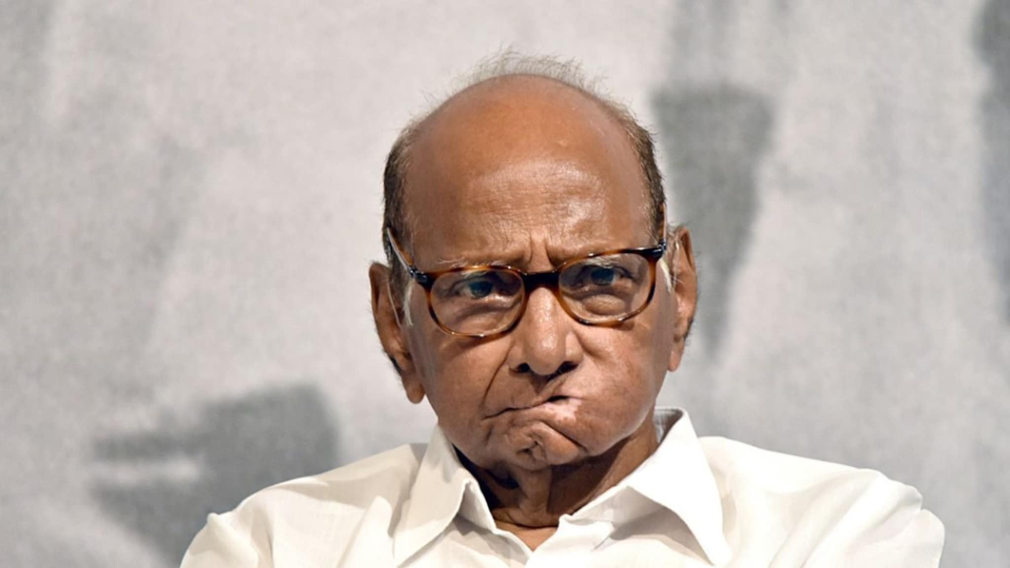 29 वर्षांनी दाऊदचं भूत पुन्हा मानगुटीवर? शरद पवारांवरच्या आरोपांनी खळबळ