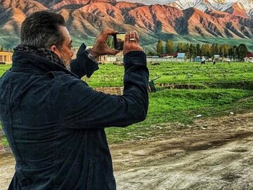 पहिल्या पत्नीचा मृत्यू, दुसरीनं दिला धोका; अभिनेत्यानं या मुलीशी केलं तिसरं लग्न