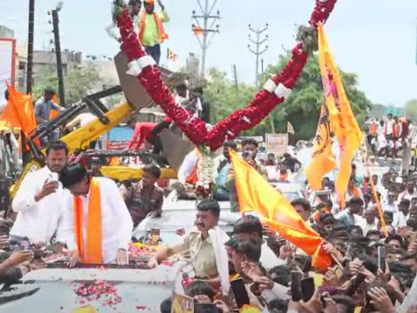 मराठवाड्यातील हिंगोली, जालना, परभणी, बीड, लातूर, उस्मानाबाद, नांदेड असा हा जरांगे पाटील यांचा दौरा असणार आहे. या दौऱ्याच्या माध्यमातून मनोज जरांगे पाटील हे मराठा बांधवांशी संवाद साधणार आहेत. 