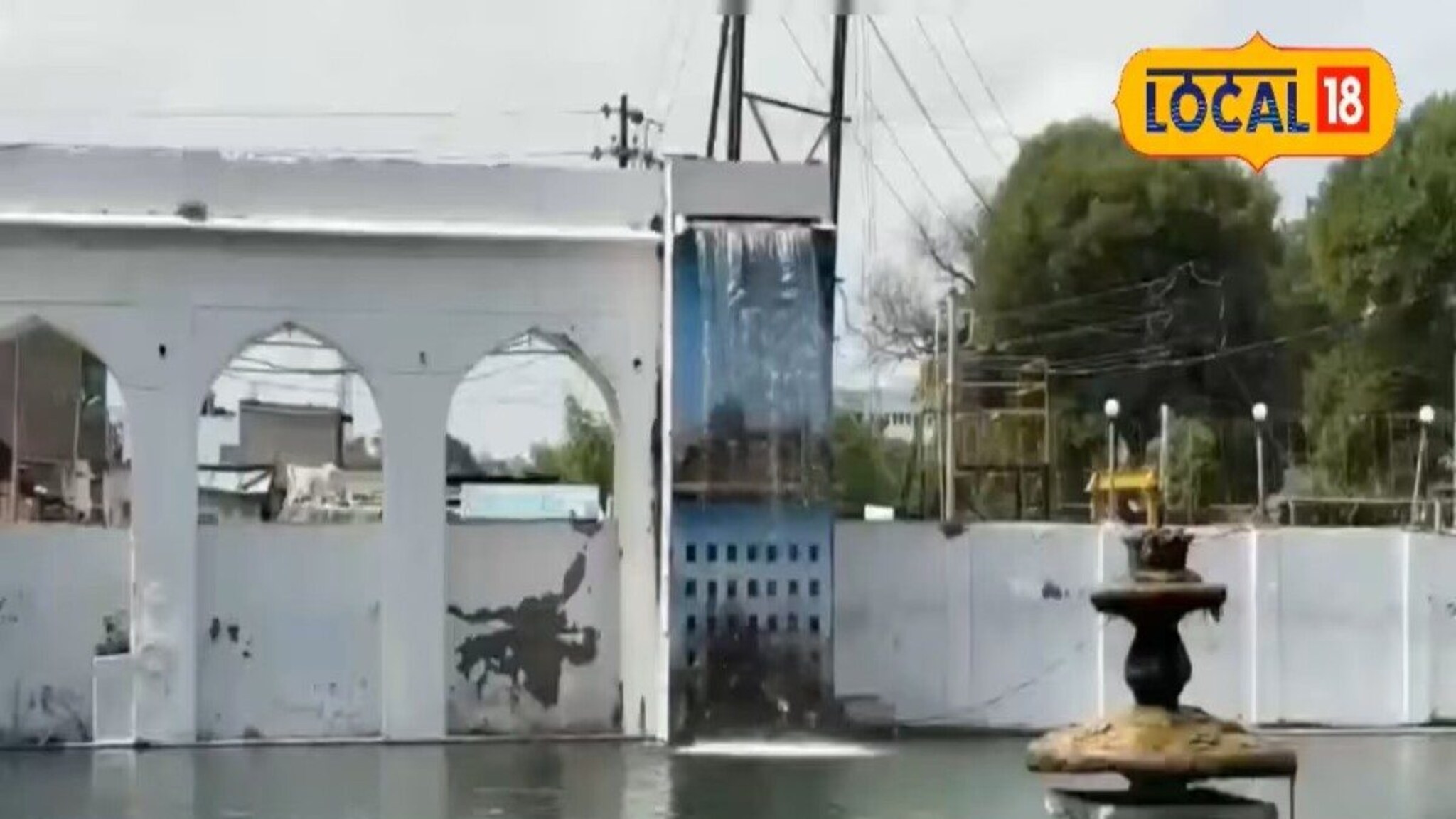 पर्यटकांसाठी आनंदाची बातमी! तब्बल 4 महिन्यानंतर पाणचक्कीला आलं पाणी, गाईड काय म्हणाले?