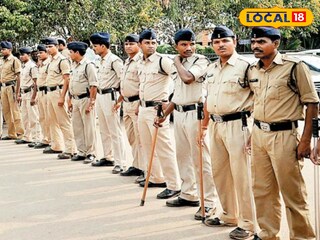 संततधार पावसामुळे पुणे विभागाची पोलीस भरती पुढे ढकलली आहे. संततधार पावसामुळे पुणे विभागाची पोलीस भरती पुढे ढकलली आहे.