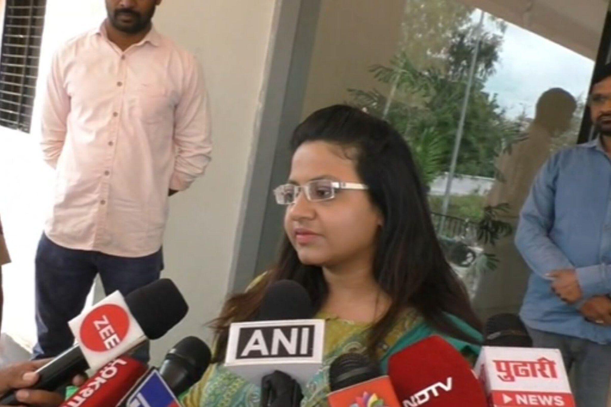 पूजा खेडकर यांच्याकडून प्रतिज्ञापत्रात नवी माहिती, न्यायालयाकडे केली मोठी मागणी!