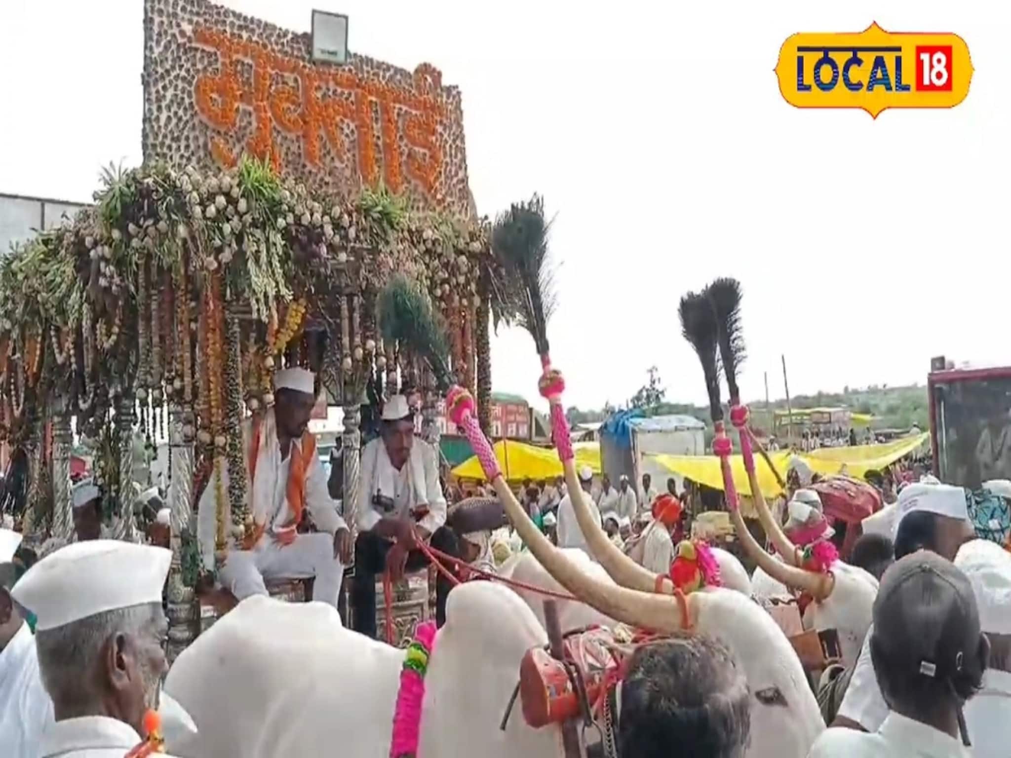 संत मुक्ताईंची पालखी निघते मुक्ताईनगरहून अन् रथ निघतो आळंदीहून, असं का?