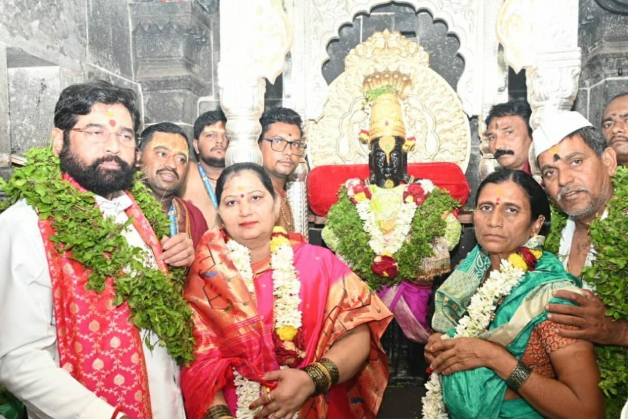 मुख्यमंत्री एकनाथ शिंदे यांच्या हस्ते सपत्नीक विठ्ठलाची शासकीय महापूजा संपन्न