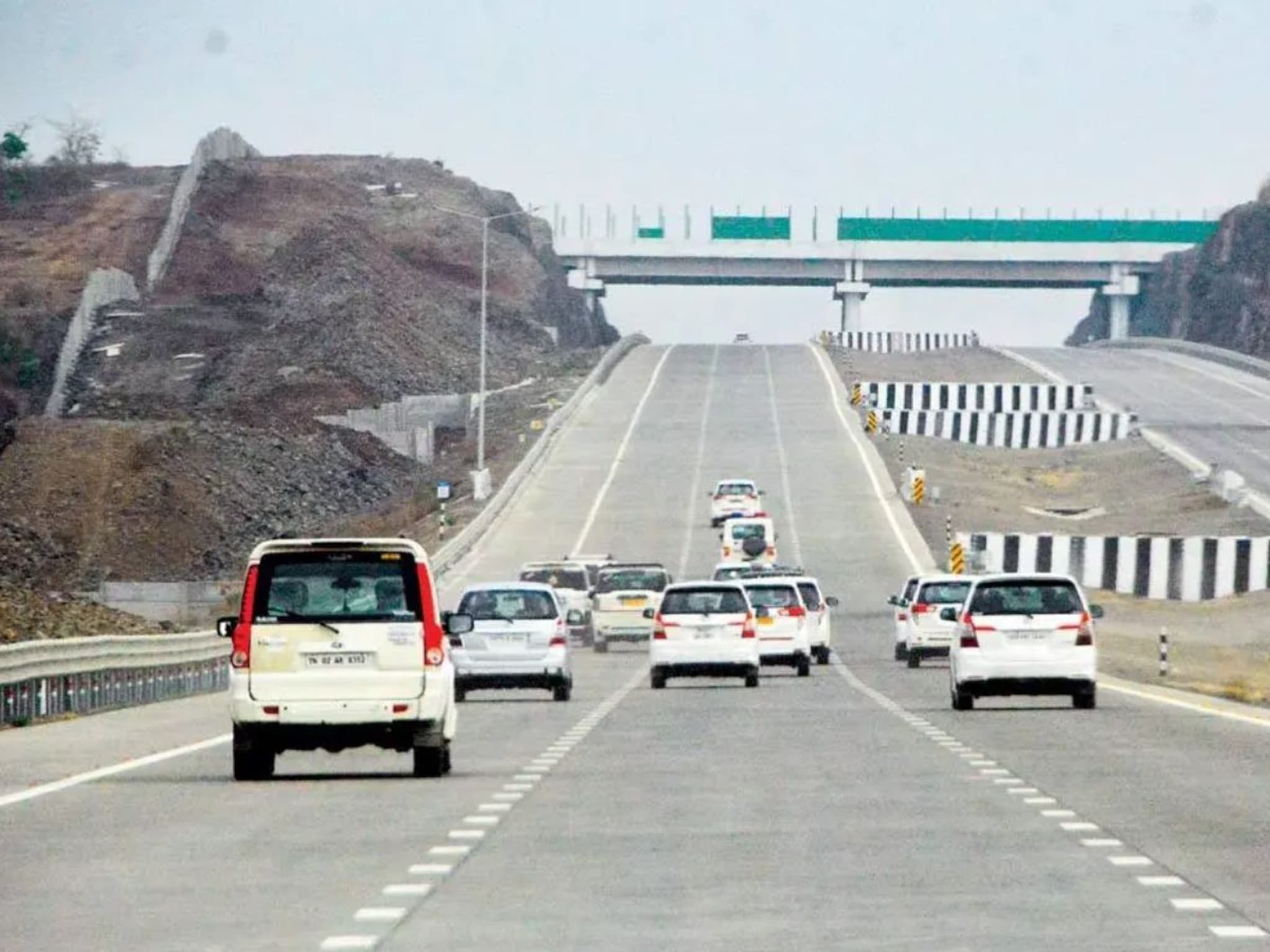 Samruddhi Highway: समृध्दीवरील अपघातांचं 'हे' खरं कारण, प्रशासनाला जाग कधी येणार?