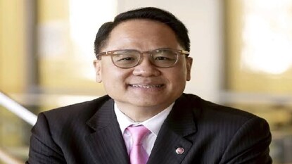 डाॅ. सायमन मॅक यांची यूनिव्हर्सल एआय युनिव्हर्सिटीच्या कुलगुरूपदी नियुक्ती डाॅ. सायमन मॅक यांची यूनिव्हर्सल एआय युनिव्हर्सिटीच्या कुलगुरूपदी नियुक्ती