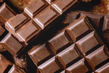 हृदय रोग ते फर्टिलिटीपर्यंत डार्क चॉकलेटच्या सेवनाने पुरुषांना मिळतात 5 फायदे हृदय रोग ते फर्टिलिटीपर्यंत डार्क चॉकलेटच्या सेवनाने पुरुषांना मिळतात 5 फायदे