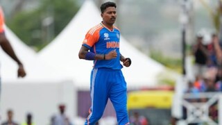 वर्ल्ड चॅम्पियन होऊन झाले 4 दिवस, टीम इंडिया भारतात परतण्याआधीच हार्दिक पांड्याला मिळाली गुड न्यूज वर्ल्ड चॅम्पियन होऊन झाले 4 दिवस, टीम इंडिया भारतात परतण्याआधीच हार्दिक पांड्याला मिळाली गुड न्यूज