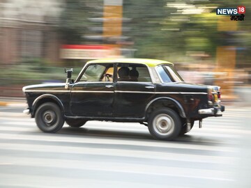 जालन्यात टॅक्सी थेट विहिरीत कोसळली; 7 भाविक ठार; काळजाचा थरकाप उडवणारे PHOTOS जालन्यात टॅक्सी थेट विहिरीत कोसळली; 7 भाविक ठार; काळजाचा थरकाप उडवणारे PHOTOS