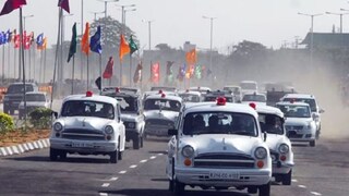 IAS अधिकाऱ्यांसाठी लाल-निळे दिवे लावण्याचे नियम माहिती आहे का? 