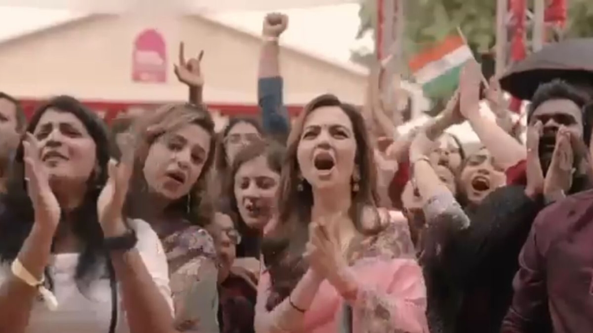 Paris Olympics 2024 : ऑलिम्पिकमध्ये मनू भाकरने इतिहास घडवला, नीता अंबानींनी दिल्या शुभेच्छा