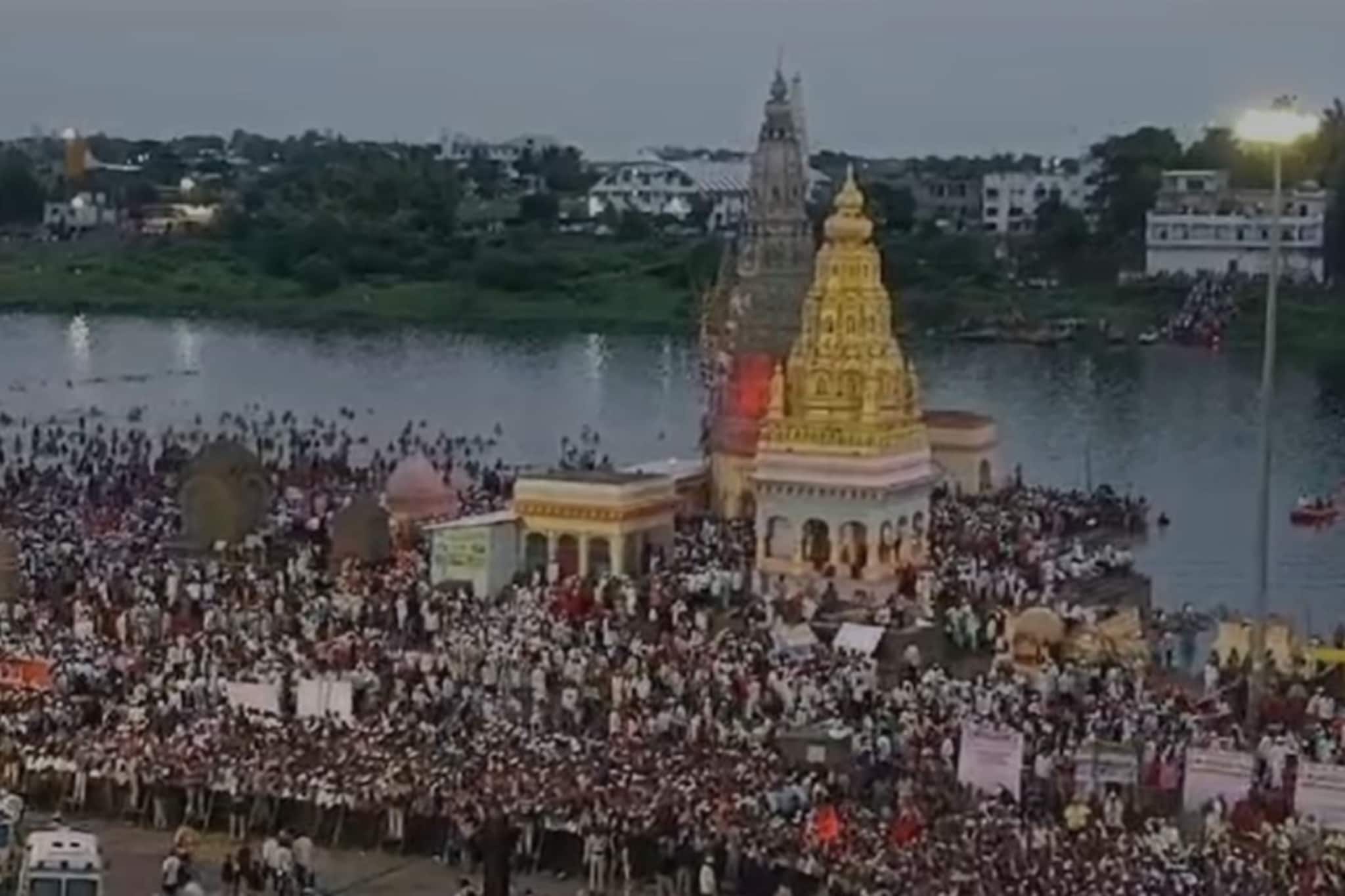 ‘अवघे गर्जे पंढरपूर’; चंद्रभागेच्या तीरावर वैष्णवांचा मेळा, VIDEO