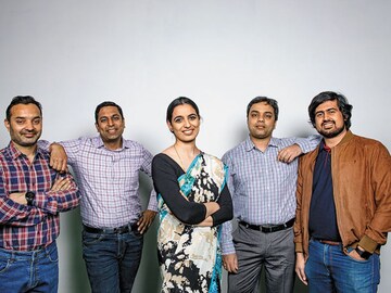 बिझनेस वुमन 