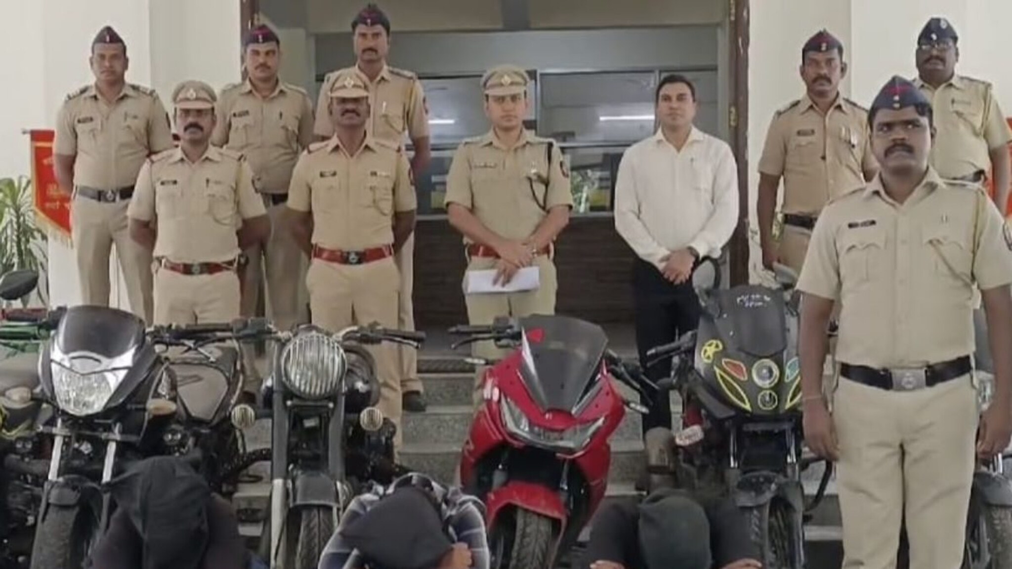 वर्ध्यात कांड करायचे अन् वाशिममध्ये मिटवायचे, पोलिसांनी टोळी पकडली अन्..