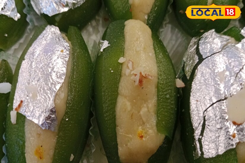  पडवळचा गर छान शिजल्यानंतर थंड होऊद्या. मग त्याला आपण हवा तसा मिठाईचा आकार देऊ शकता. त्यात खवा आणि ड्रायफ्रूट्स घाला. ही मिठाई पाहताच क्षणी <a href="https://news18marathi.com/photogallery/lifestyle/how-to-make-crispy-pakoda-without-besan-know-the-recipe-in-marathi-mhpp-1202365.html">तोंडाला अगदी पाणी सुटतं</a>.