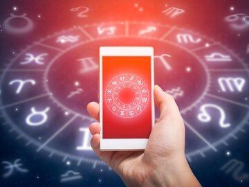 उरले 48 तास! ग्रह फिरणार या राशींवर संकट कोसळणार; नकारात्मक परिणाम त्रस्त करणार उरले 48 तास! ग्रह फिरणार या राशींवर संकट कोसळणार; नकारात्मक परिणाम त्रस्त करणार