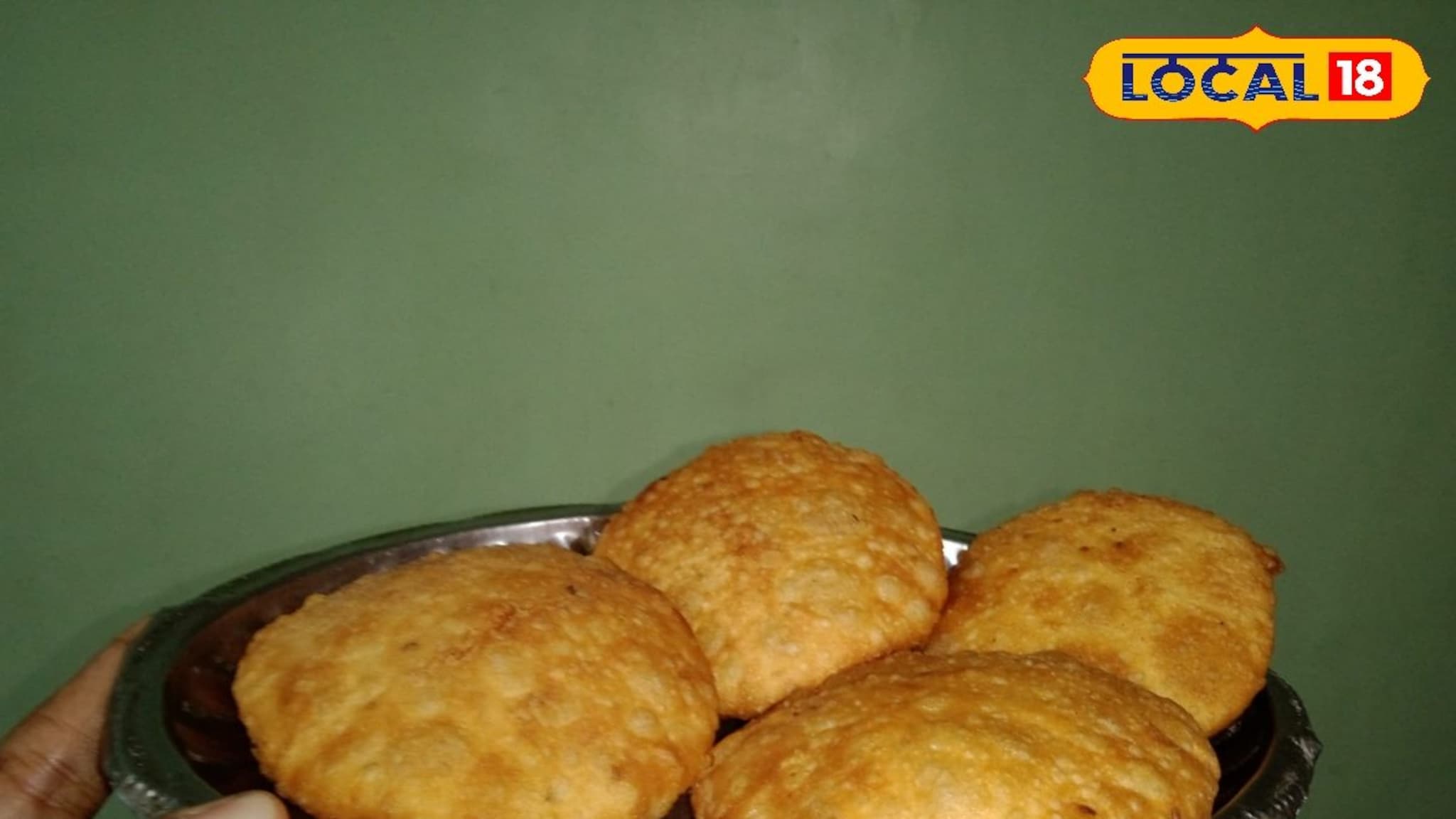 नाश्त्यासाठी घरीच झटपट तयार करा कुरमुऱ्याची कचोरी, पाहा सोपी रेसिपी