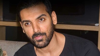 जॉन अब्राहम 
