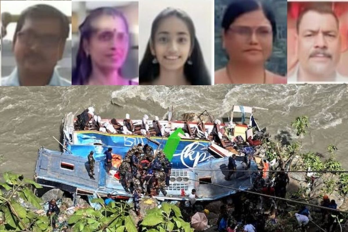 एक ही घर के पांच सदस्यों की मौत, अंतिम संस्कार के लिए कब्रिस्तान भी कम पड़ा-न्यूज़18 मराठी एक ही घर के पांच सदस्यों की मौत, अंतिम संस्कार के लिए कब्रिस्तान भी कम पड़ा-न्यूज़18 मराठी