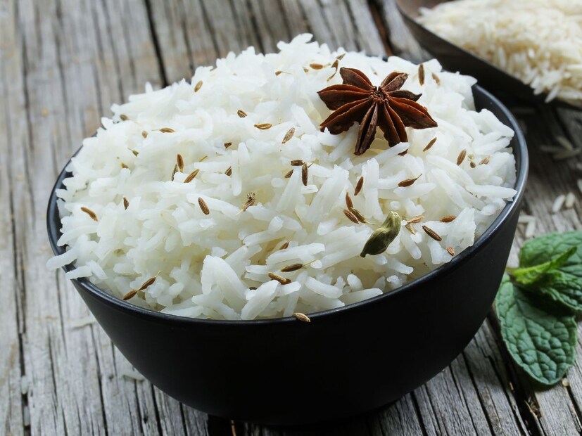 नागपंचमीच्या दिवशी लोखंडी तव्यावर आणि कढईत बनवलेलं अन्न खाऊ नये. या दिवशी भात खाणंही वर्ज्य मानलं जातं. नागपंचमीच्या दिवशी पुरी खाऊ शकता.